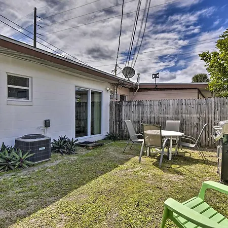 Sunny Cocoa Beach Home Walk To Sea And Attractions! Exterior photo